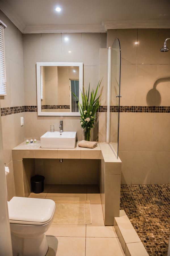 Royal Solwezi Hotel Ngoại thất bức ảnh
